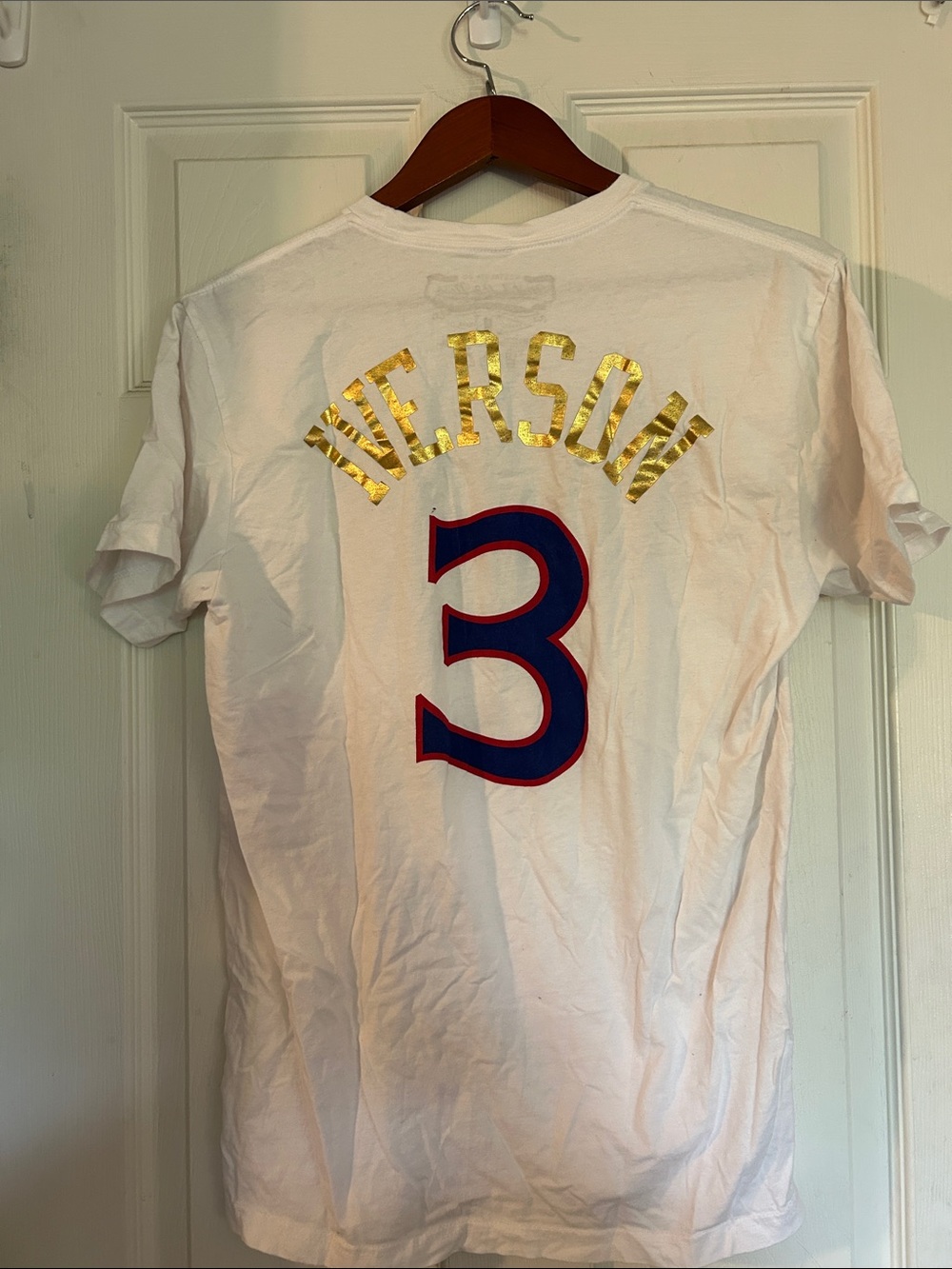 Mitchell & Ness Allen Iverson Philly 76ers Basketball White Tee - Picture 5 of 5